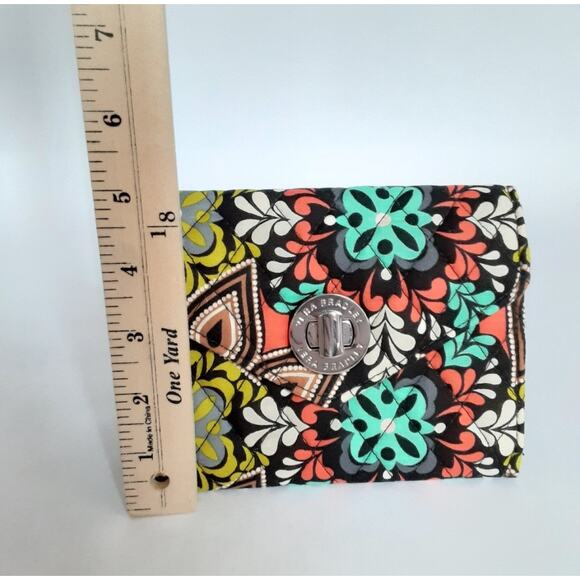Vera Bradley Smartphone Wristlet Sierra Your Turn Wristlet Turnlock Wallet - Picture 9 of 11